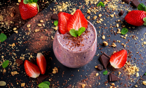 Jahodové smoothie s kakaom